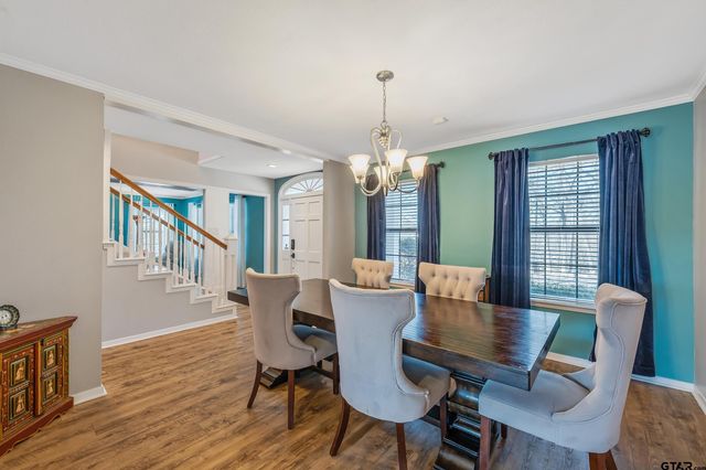 1705 Devonshire Dr, Tyler, TX 75703