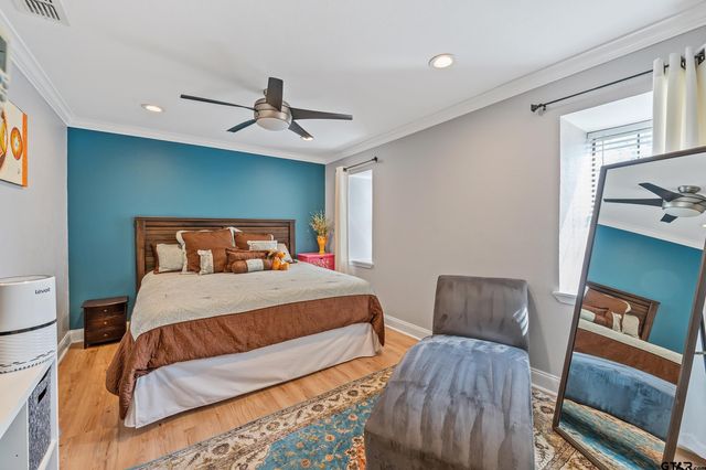 1705 Devonshire Dr, Tyler, TX 75703