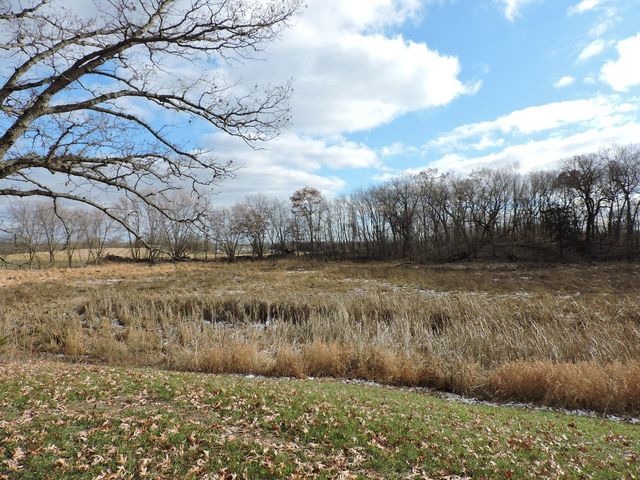 W9007 County Road C, Cambridge, WI 53523