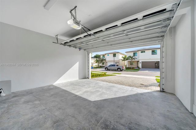 1427 SW 23rd St 1427, Fort Lauderdale, FL 33315