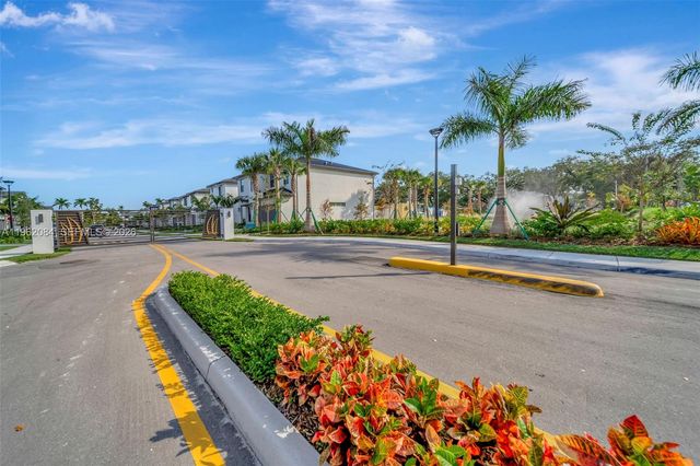 1427 SW 23rd St 1427, Fort Lauderdale, FL 33315