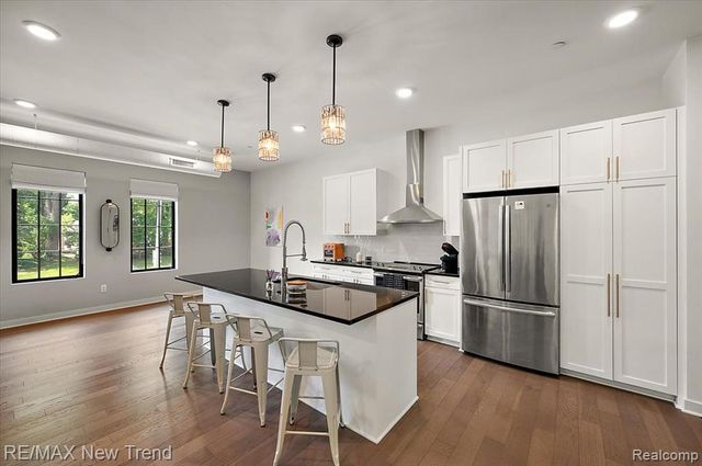 804 N Main Street 2H, Rochester, MI 48307