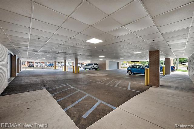 804 N Main Street 2H, Rochester, MI 48307