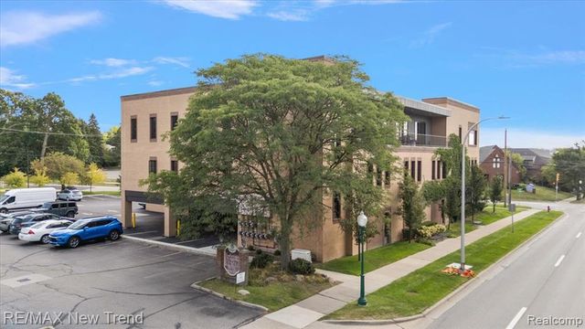 804 N Main Street 2H, Rochester, MI 48307