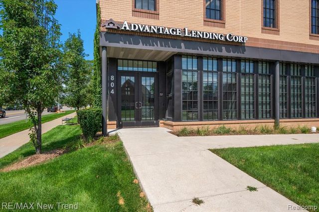 804 N Main Street 2H, Rochester, MI 48307