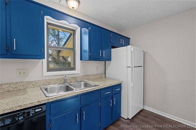 801 rumford Place, Fayetteville, NC 28303