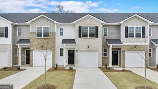 206 Kenmore Circle, Perry, GA 31069