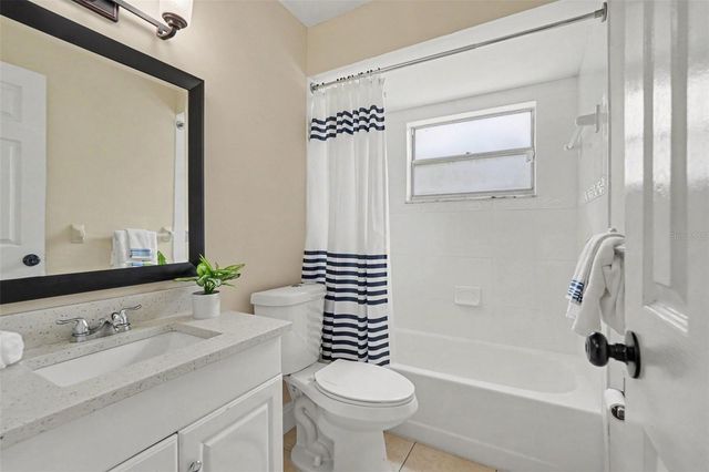 5733 66TH LANE N, St Petersburg, FL 33709