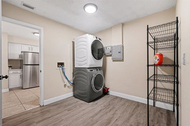 5733 66TH LANE N, St Petersburg, FL 33709