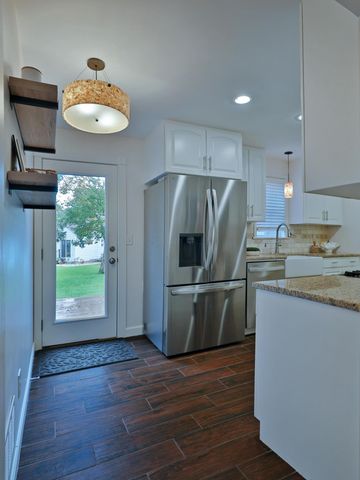 88 W Lincoln Avenue, Worthington, OH 43085