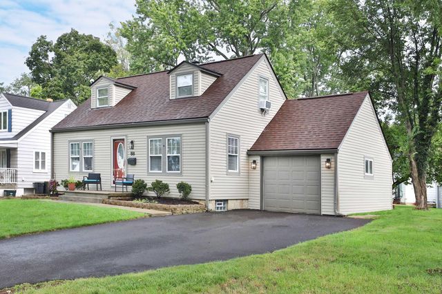 88 W Lincoln Avenue, Worthington, OH 43085
