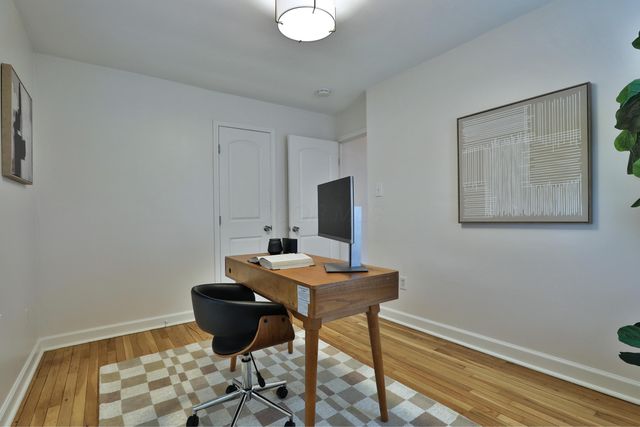 88 W Lincoln Avenue, Worthington, OH 43085