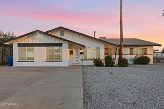 7 E BALBOA Drive, Tempe, AZ 85282