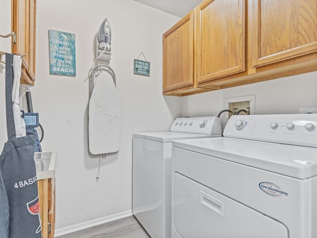 2608 Gateshead Drive, Naperville, IL 60564