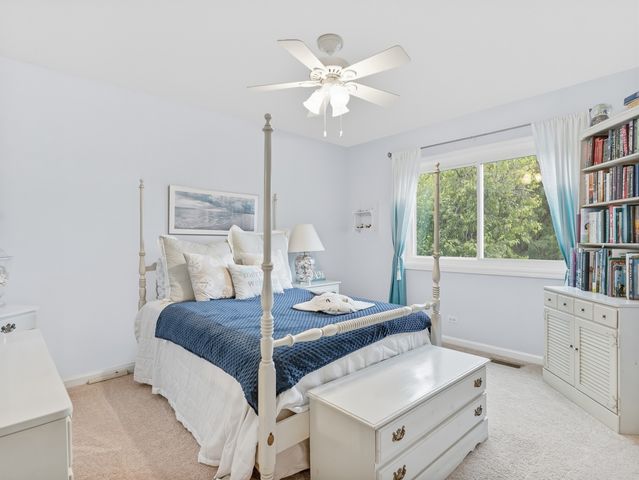 2608 Gateshead Drive, Naperville, IL 60564