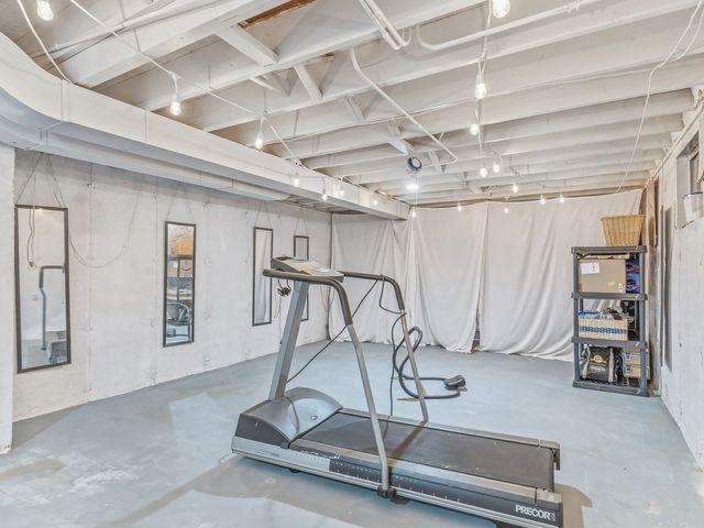 2608 Gateshead Drive, Naperville, IL 60564