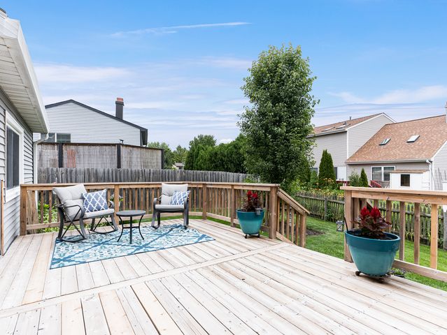 2608 Gateshead Drive, Naperville, IL 60564