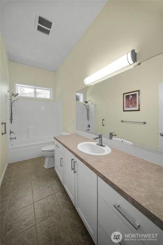 4109 Stonehaven Lane SE, Olympia, WA 98501