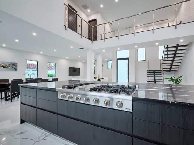 2751 NE 22nd Court, Pompano Beach, FL 33062