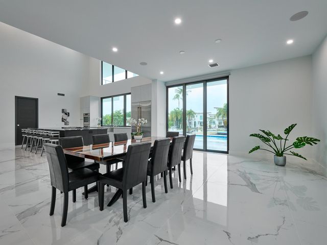 2751 NE 22nd Court, Pompano Beach, FL 33062