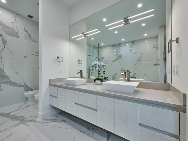 2751 NE 22nd Court, Pompano Beach, FL 33062