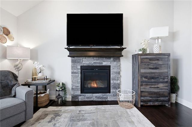 16029 Craig Street, Basehor, KS 66007