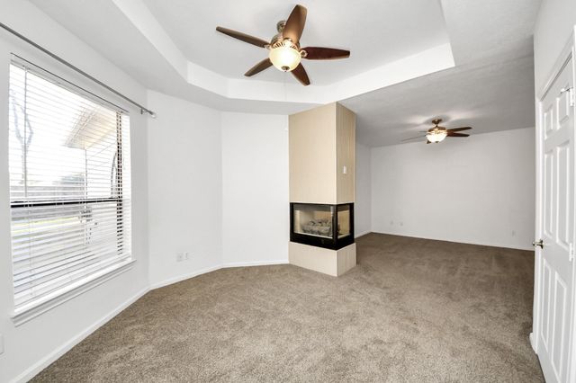 8047 Oakwood Garden Street, Houston, TX 77040