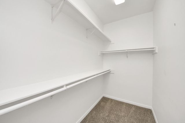 8047 Oakwood Garden Street, Houston, TX 77040