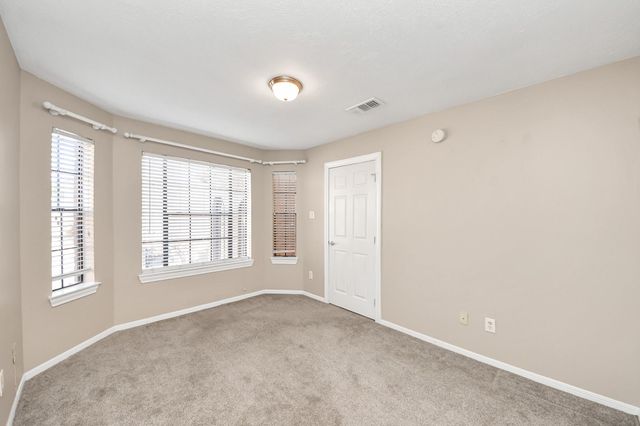 8047 Oakwood Garden Street, Houston, TX 77040