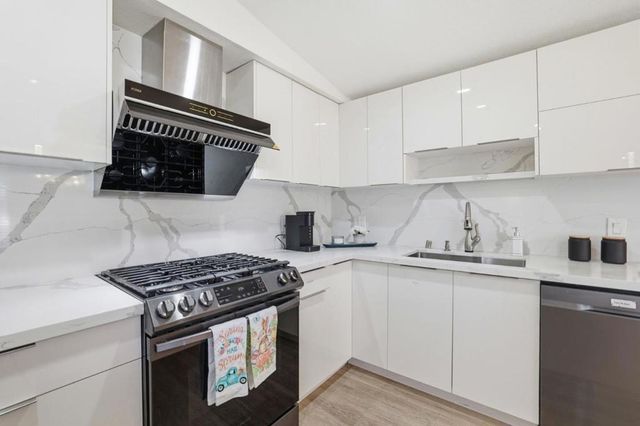 1800 Seaview Drive, San Jose, CA 95122