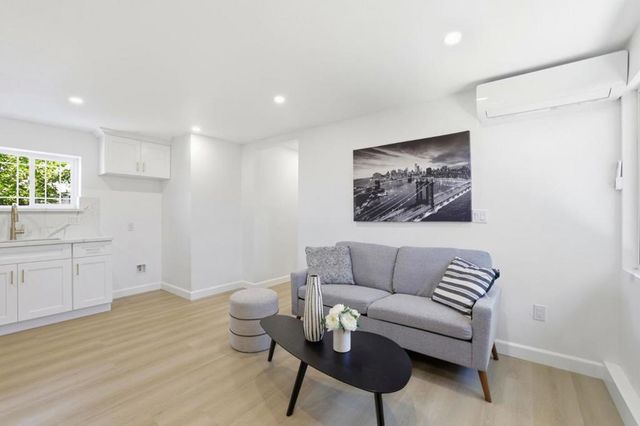 1800 Seaview Drive, San Jose, CA 95122