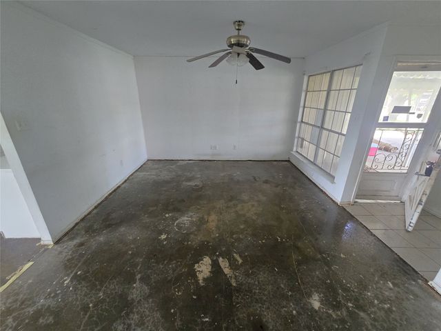 1608 Lee Street, Kaufman, TX 75142