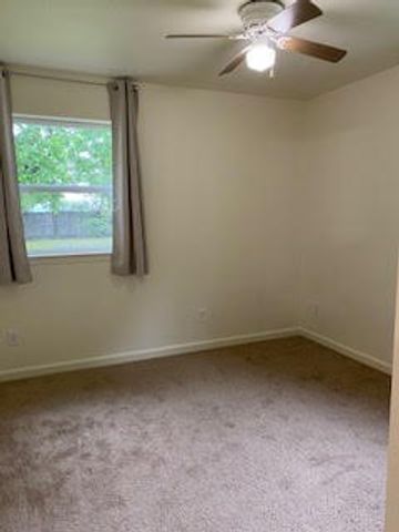829 Sunnybrook Drive, Burleson, TX 76028