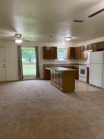 829 Sunnybrook Drive, Burleson, TX 76028