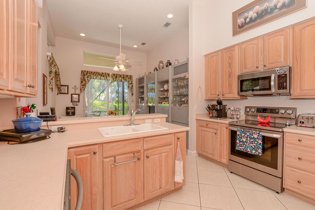 7966 Poppy Hills Lane, Port St. Lucie, Port St Lucie, FL 34986