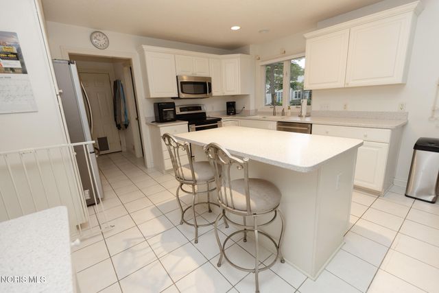 2342 Birch Run Court, Sylvania, OH 43560