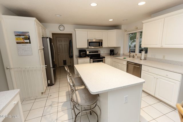 2342 Birch Run Court, Sylvania, OH 43560