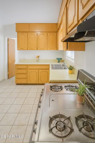 7210 KINGMAN Drive, El Paso, TX 79915