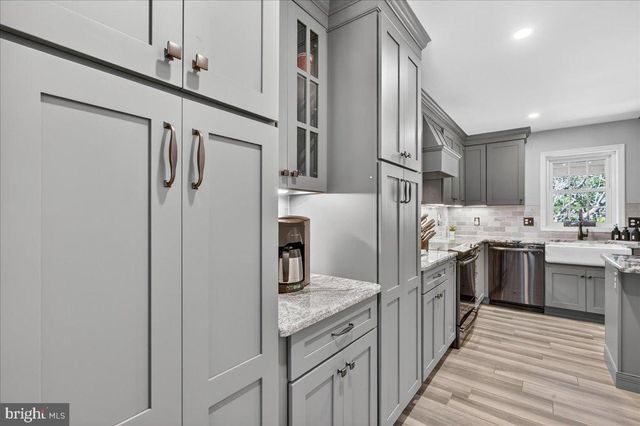 560 SUSAN DR, King Of Prussia, PA 19406