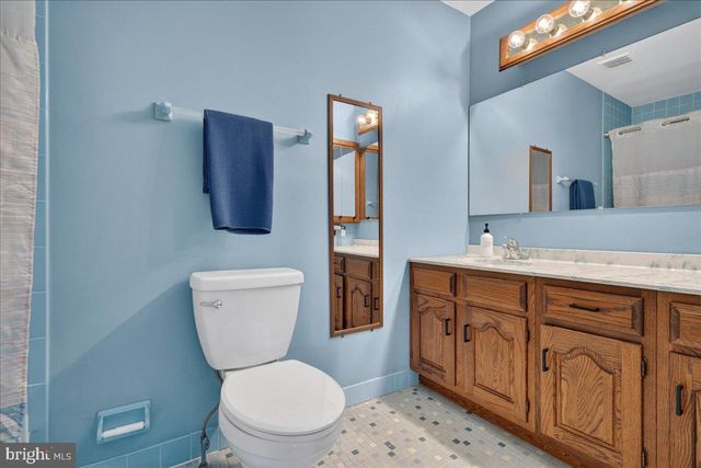 560 SUSAN DR, King Of Prussia, PA 19406