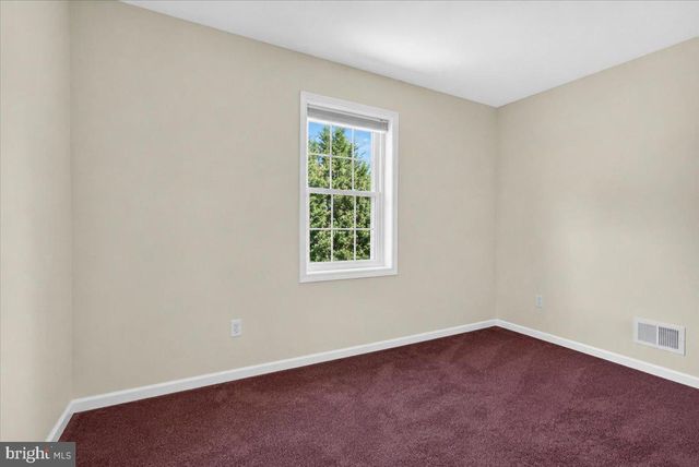 560 SUSAN DR, King Of Prussia, PA 19406