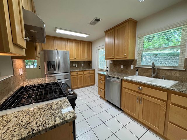 4005 Salt Creek Road, Benton, AR 72019