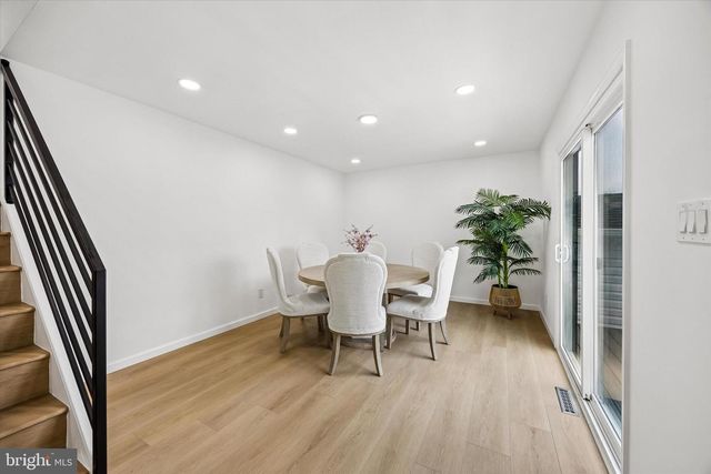 16 BUCKINGHAM RD, Marlton, NJ 08053