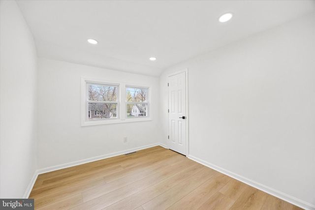 16 BUCKINGHAM RD, Marlton, NJ 08053