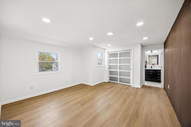 16 BUCKINGHAM RD, Marlton, NJ 08053