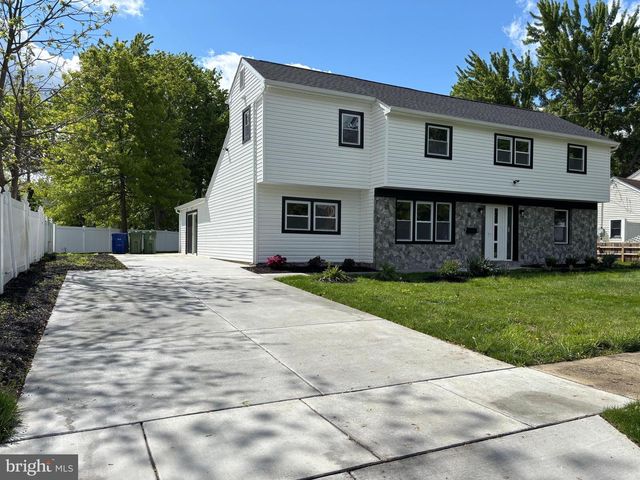 16 BUCKINGHAM RD, Marlton, NJ 08053