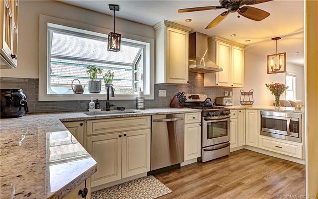 93 Fairview Avenue, West Haven, CT 06516