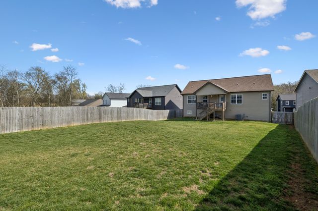 247 Stone Bluff Way, Clarksville, TN 37040