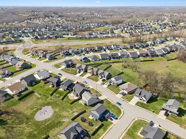 247 Stone Bluff Way, Clarksville, TN 37040