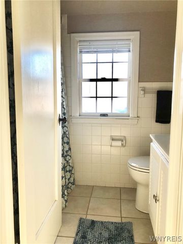 200 Koenig Road, Tonawanda, NY 14150